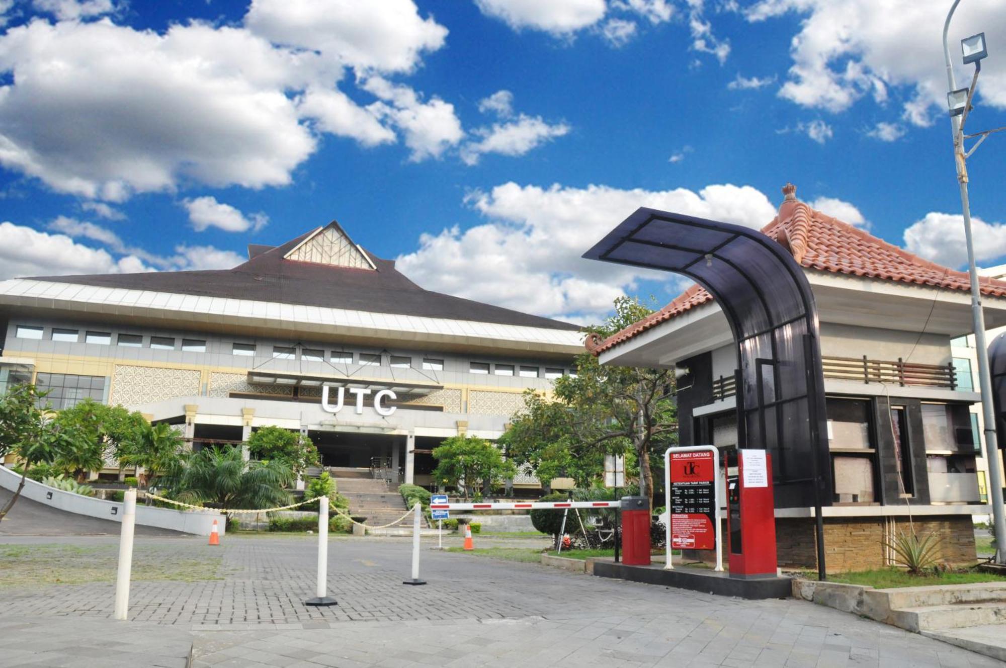 Utc Hotel Semarang Ngoại thất bức ảnh