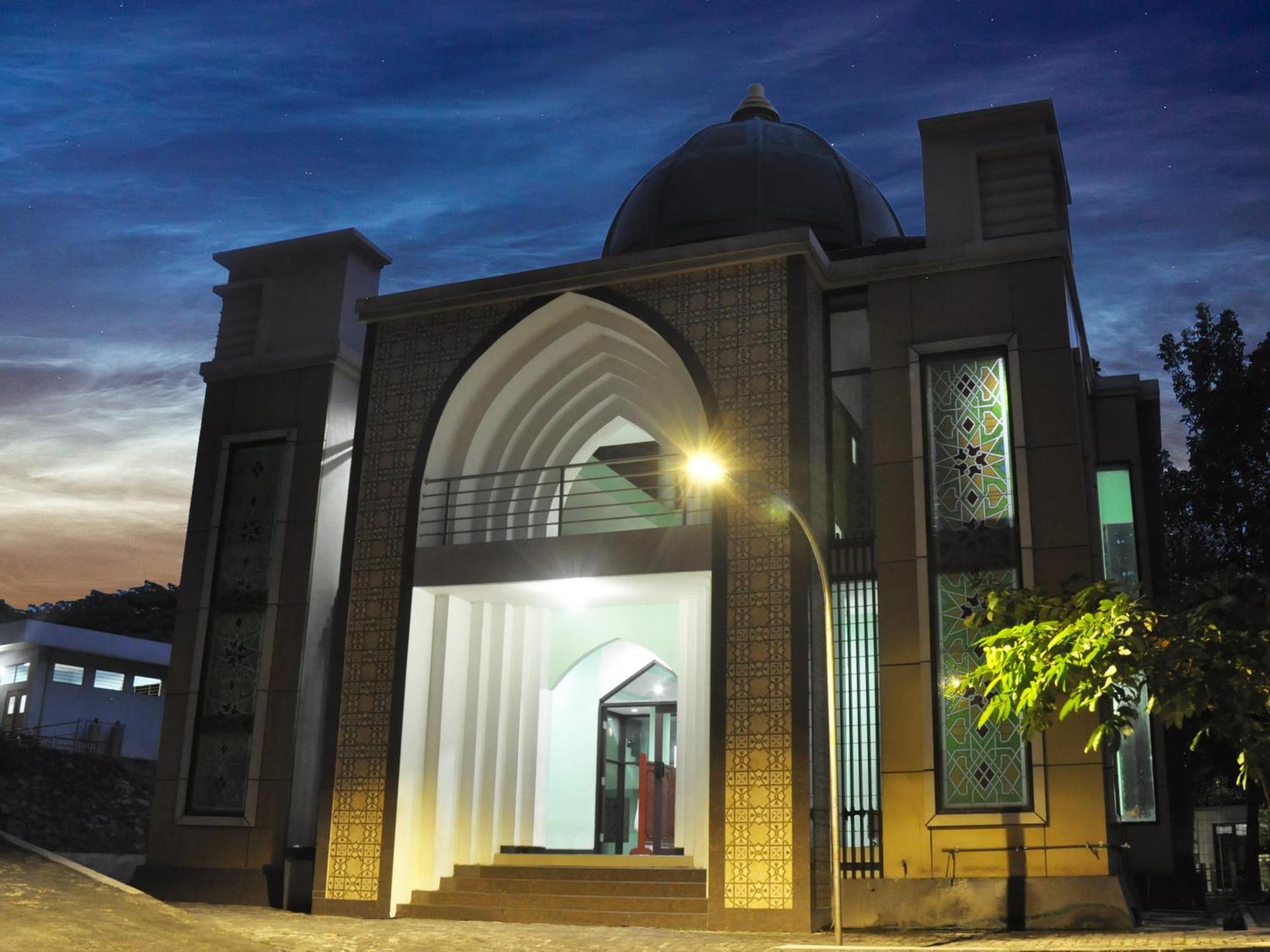 Utc Hotel Semarang Ngoại thất bức ảnh
