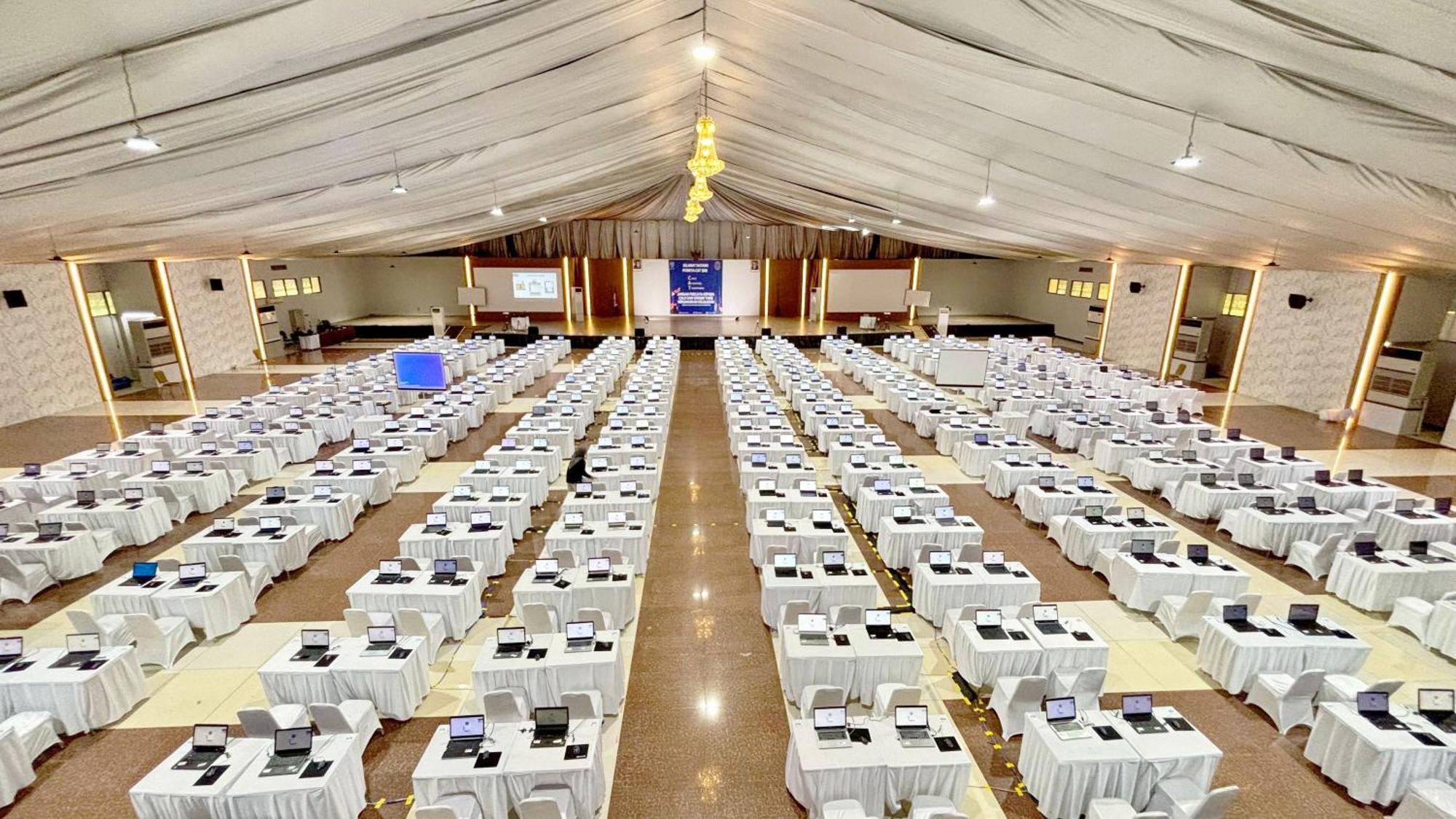 Utc Hotel Semarang Ngoại thất bức ảnh