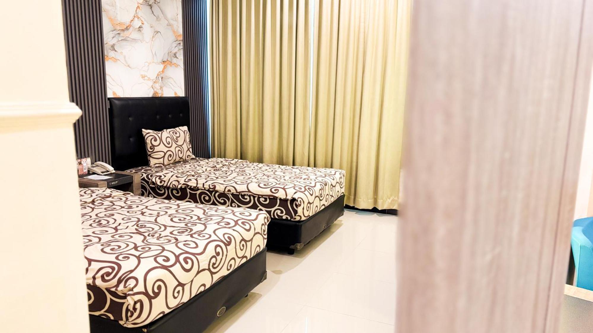 Utc Hotel Semarang Ngoại thất bức ảnh